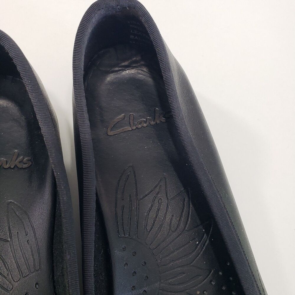 Clarks Women's Black Leather Ballet Flats, Size 7 B - Picture 4 of 9